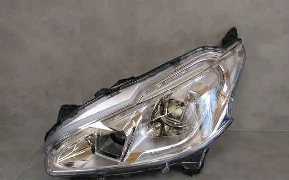 Peugeot 208 I Headlight/headlamp 9802855280 2608PU11 89907113