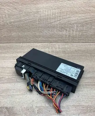 BMW 5 E60 E61 Gateway control module 9136039 E6XKBM