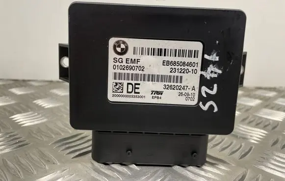 BMW 5 F10 F11 Hand brake control module 6850846
