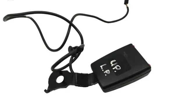 Skoda Praktik (5J8) Front seatbelt buckle 1S0857755
