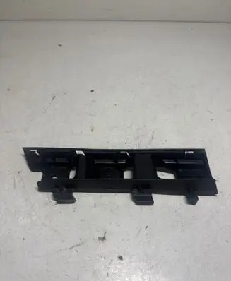 Volkswagen PASSAT B6 Front bumper mounting bracket 3C0807184