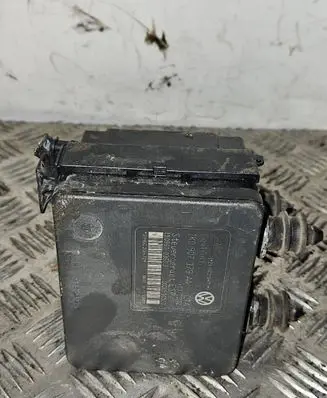 Skoda Octavia Mk2 (1Z) ABS Pump 1K0907379AA 10096003603 00005305G1