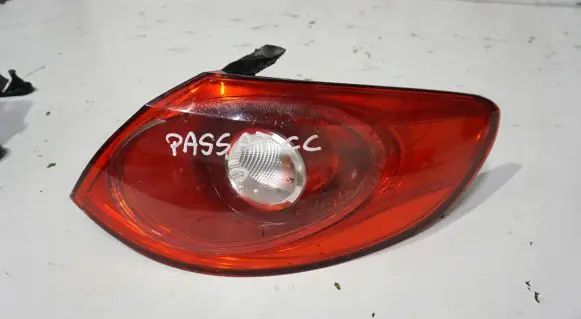 Volkswagen PASSAT CC Rear/tail lights