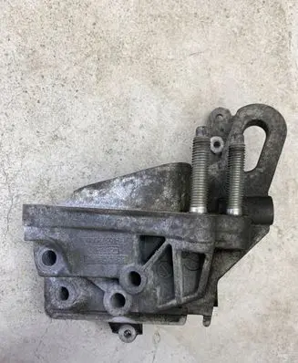 Ford C-MAX II Engine mounting bracket BM5G6F001DB