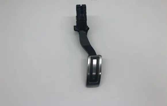 Volkswagen PASSAT B8 Accelerator throttle pedal 5Q1723503H