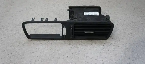 Volkswagen PASSAT CC Dash center air vent grill 3C2819728E