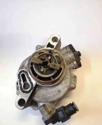 Ford Focus Vacuum pump 9804021880 2B1001F0810