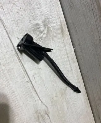 Ford Focus Windshield washer spray nozzle jx7b-17666-a