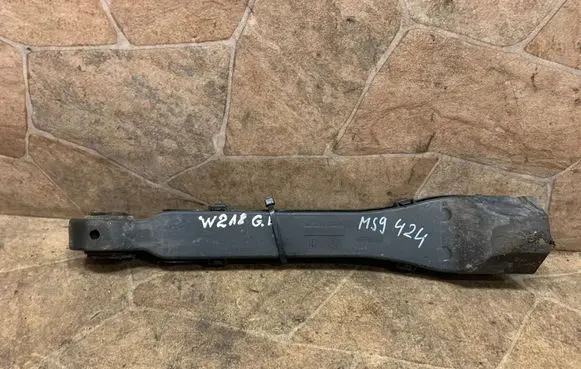 Mercedes-Benz CLS C218 X218 Rear upper control arm/wishbone A2043521488
