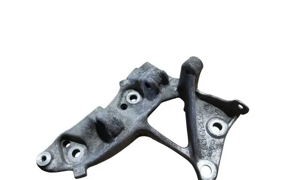 Volvo V50 Generator/alternator bracket 9653249480