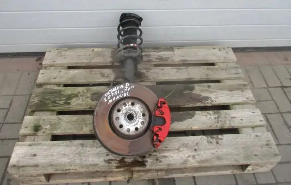 Skoda Octavia Mk2 (1Z) Front wheel hub spindle knuckle