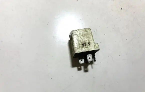 Fiat Palio Other relay b837