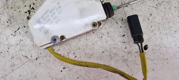 Volkswagen Sharan Central locking motor 7M0959775C