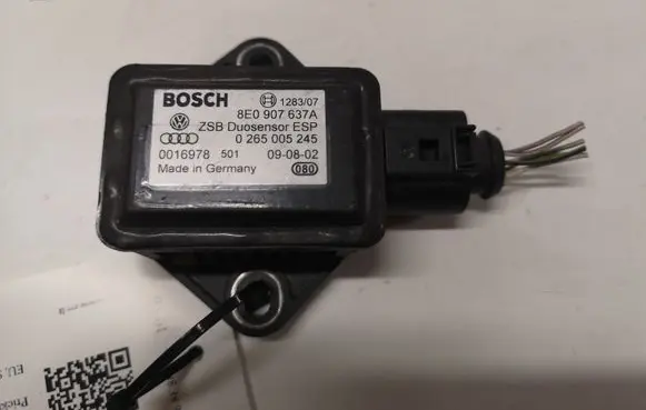 Audi A4 S4 B6 8E 8H ESP acceleration yaw rate sensor 0265005245 8E0907637A