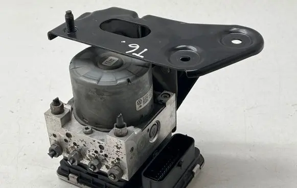 Volkswagen Transporter - Caravelle T6 ABS Pump 7E0614517M MK100ESC 10022008244