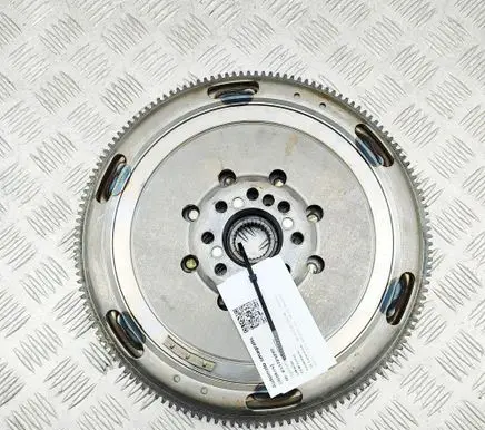 Mercedes-Benz C W205 Flywheel A2740301100