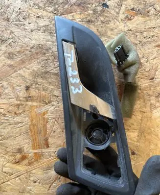 Skoda Superb B6 (3T) Front door interior handle 3T0837247