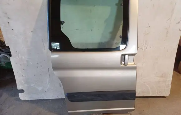 Peugeot Partner Side sliding door