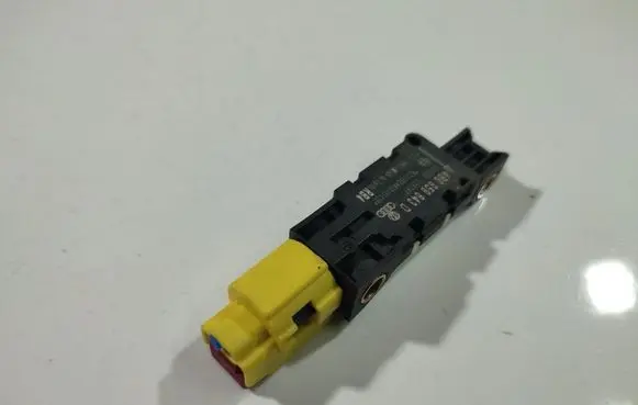 Audi A3 S3 8P Airbag deployment crash/impact sensor 4B0959643D