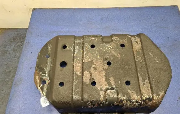 Nissan Terrano Front underbody cover/under tray 