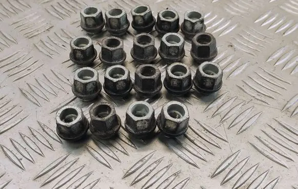 Opel Zafira C Nuts/bolts 