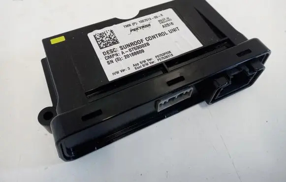 Tesla Model S Convertible roof control unit 1007512-00-B