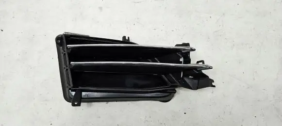 Tesla Model S Intercooler air guide/duct channel 10580000G