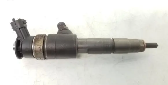 Fuel injector