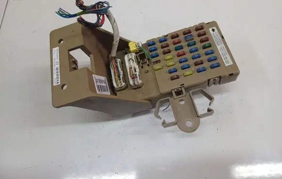 Subaru Legacy Fuse box set 82201AG041