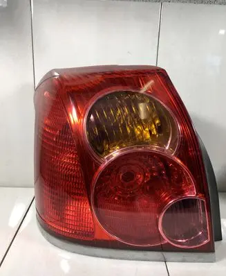 Toyota Avensis T250 Rear/tail lights 89028786