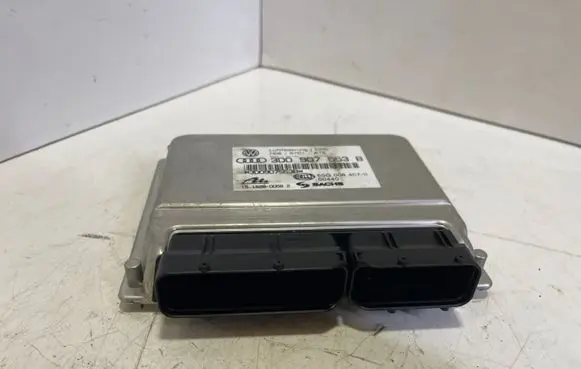 Volkswagen Phaeton Air suspension control unit module (rear) 3D0907553B
