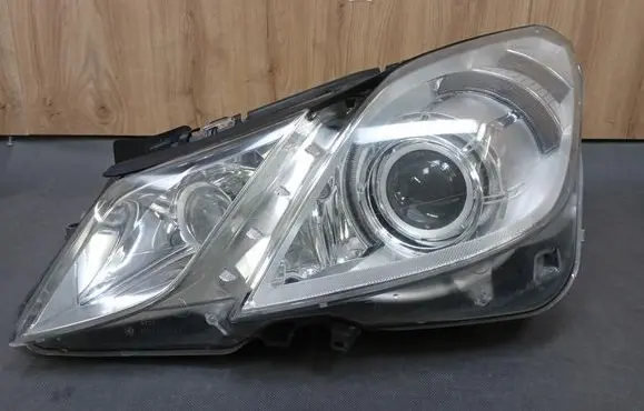 Mercedes-Benz E A207 Headlight/headlamp 2078200159 A2078200159