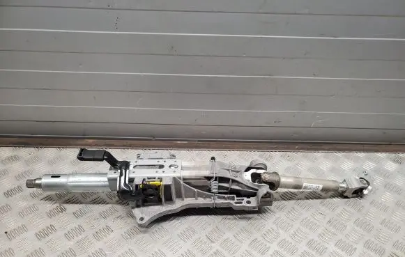 Mercedes-Benz GLA W156 Steering wheel axle A2464602316 A2464600409 A2464620105