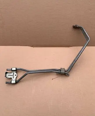 Coolant pipe/hose