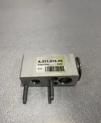 Peugeot 5008 Air conditioning (A/C) expansion valve A31101900