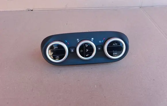 Fiat 500X Climate control unit 07356461020
