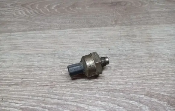Volvo S60 Brake power pressure regulator 10052299271