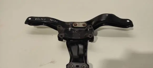 Subaru Legacy Gearbox mounting bracket