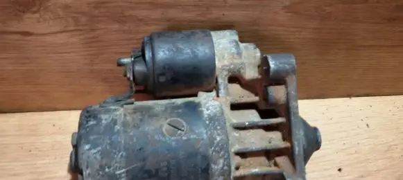 Renault 19 Starter motor 1073017