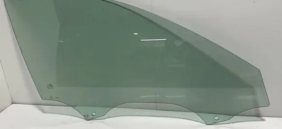 Audi A4 S4 B9 8W Front door window glass four-door 8W0845202 44610
