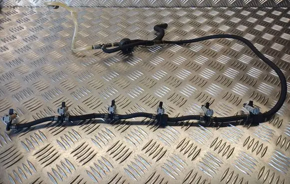 BMW 5 E60 E61 Fuel return line/hose 7799869 7799973