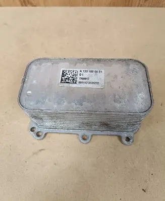 Mercedes-Benz C AMG W205 Engine oil radiator A1331880001