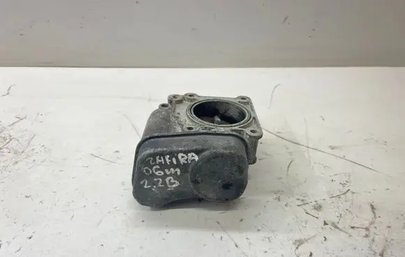 Opel Zafira B Electric throttle body valve 