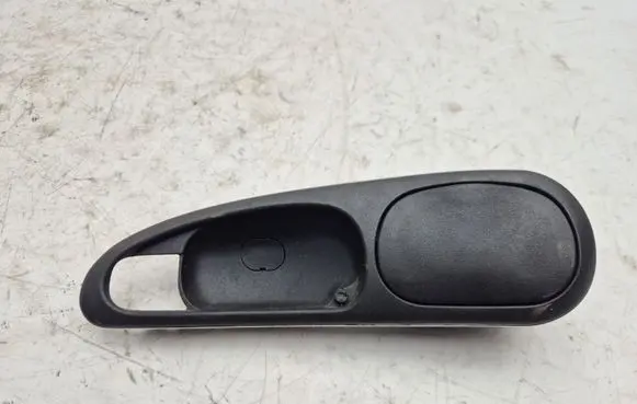 Alfa Romeo 156 Rear door interior handle A739