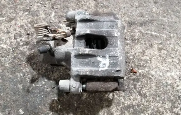 Ford Focus Rear brake caliper