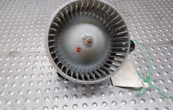 Audi A4 S4 B5 8D Heater fan/blower S27705539 4B1820021B