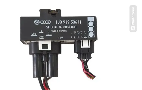 Seat Ibiza II (6k) Coolant fan relay 1J0919506H 898884000