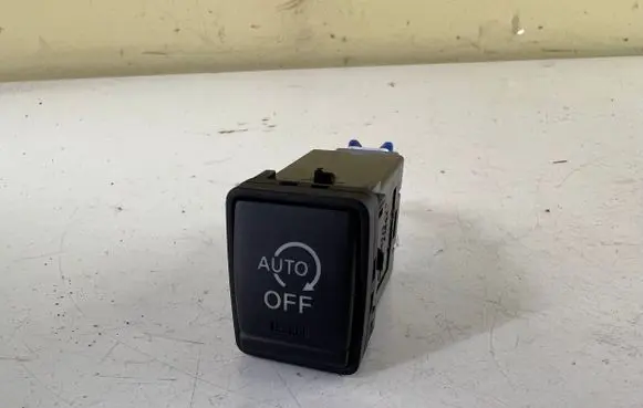Engine start stop button switch