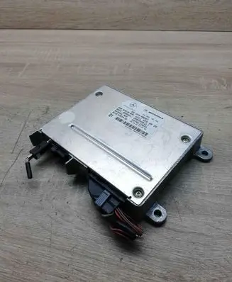 Mercedes-Benz E W211 Bluetooth control unit module A2118700026