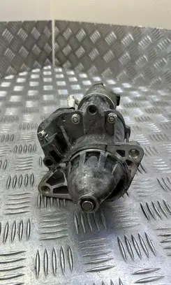 Toyota Yaris XP210 Starter motor 2810018020